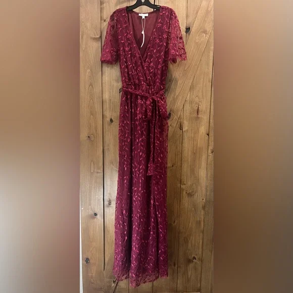 Baltic Born | Dresses | Nwt Baltic Born Size Small Marseille Embossed Maxi Lace Floral Mulberry Dress | Poshmark Baltic Born | Dresses | Nwt Baltic Born Size Small Marseille Embossed Maxi Lace Floral Mulberry Dress | Poshmark